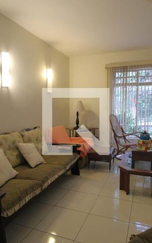 Casa à venda com 145m², 3 quartos e 1 vagaSala