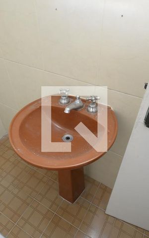 Apartamento para alugar com 40m², 1 quarto e sem vagaBanheiro