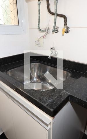 Apartamento à venda com 65m², 2 quartos e 1 vagaÁrea de Serviço