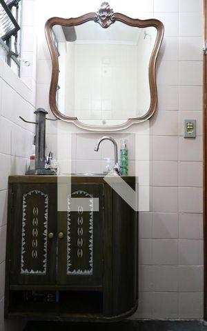 Casa à venda com 232m², 2 quartos e 1 vagaLavabo