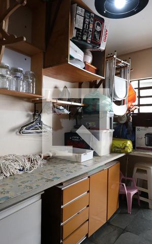 Casa à venda com 232m², 2 quartos e 1 vagaQuarto de Serviço