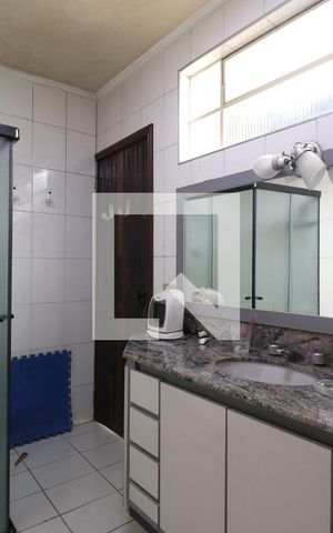 Casa à venda com 232m², 2 quartos e 1 vagaBanheiro da Suíte