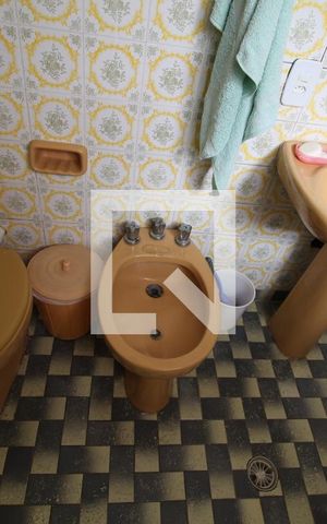 Casa à venda com 300m², 3 quartos e 5 vagasBanheiro