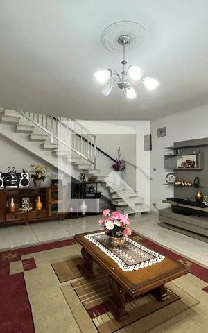 Casa à venda com 300m², 3 quartos e 5 vagasSala 