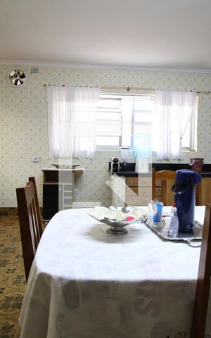 Casa à venda com 300m², 3 quartos e 5 vagasSala 