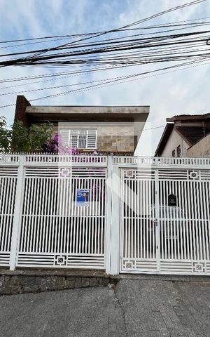 Casa à venda com 300m², 3 quartos e 5 vagasPlaquinha 
