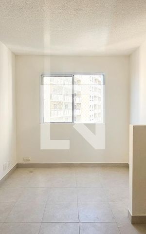 Apartamento à venda com 36m², 2 quartos e sem vaga Apartamento à venda com 36m², 2 quartos e sem vagaSala / Cozinha