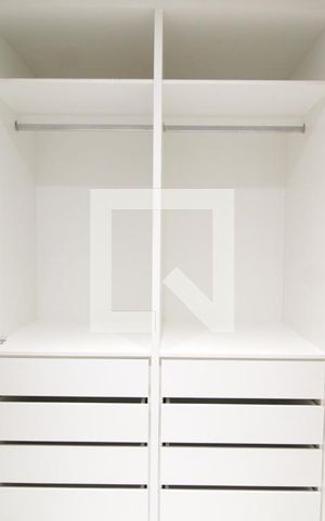 Casa para alugar com 227m², 4 quartos e 4 vagasCloset Suíte 1