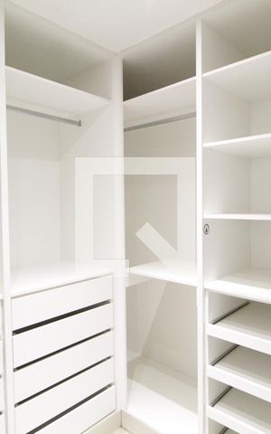 Casa para alugar com 227m², 4 quartos e 4 vagasCloset Suíte 1