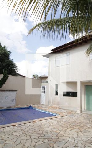 Casa para alugar com 227m², 4 quartos e 4 vagasPiscina