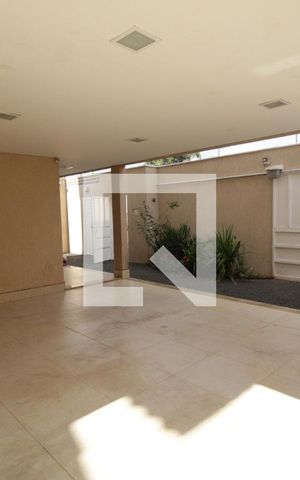 Casa para alugar com 227m², 4 quartos e 4 vagasGaragem