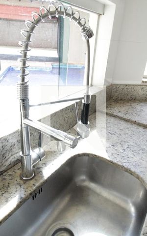 Casa para alugar com 227m², 4 quartos e 4 vagasCozinha
