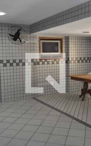 Apartamento à venda com 76m², 3 quartos e sem vagaÁrea comum