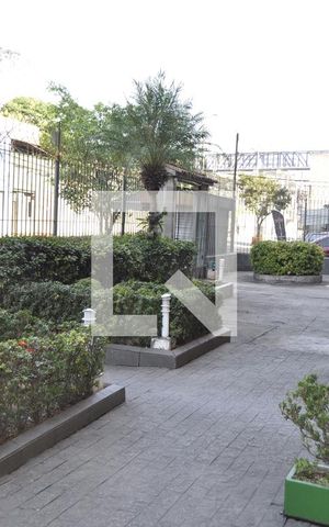 Apartamento à venda com 76m², 3 quartos e sem vagaÁrea comum