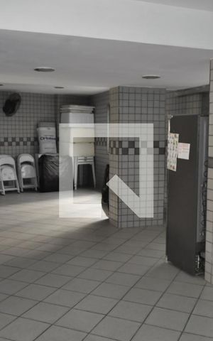 Apartamento à venda com 76m², 3 quartos e sem vagaÁrea comum