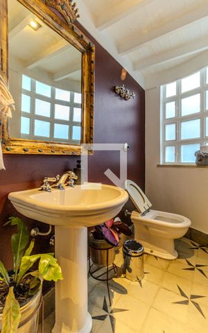 Casa à venda com 550m², 4 quartos e 4 vagasLavabo 1