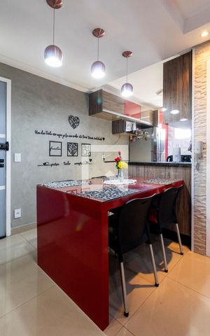 Apartamento à venda com 52m², 2 quartos e 1 vaga Apartamento à venda com 52m², 2 quartos e 1 vagaSala/Cozinha