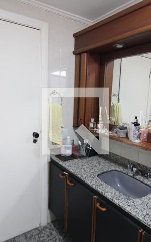Apartamento à venda com 143m², 4 quartos e 2 vagasBanheiro 2