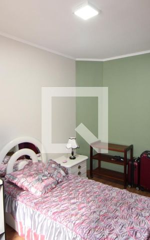 Apartamento à venda com 143m², 4 quartos e 2 vagasQuarto 2