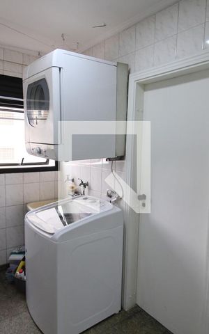 Apartamento à venda com 143m², 4 quartos e 2 vagasÁrea de Serviço