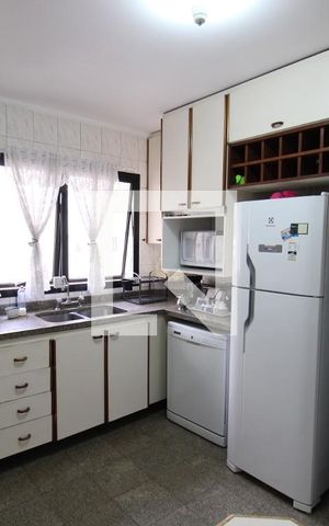 Apartamento à venda com 143m², 4 quartos e 2 vagasCozinha