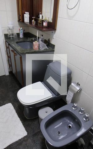 Apartamento à venda com 143m², 4 quartos e 2 vagasBanheiro 1