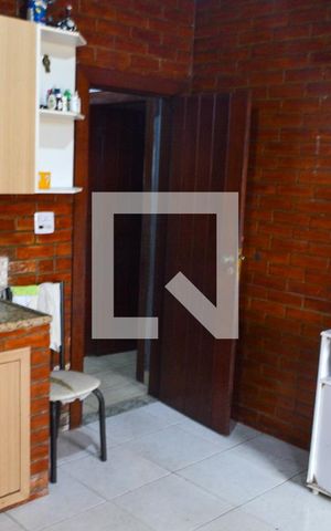 Casa de condomínio à venda com 200m², 3 quartos e 4 vagas Casa de condomínio à venda com 200m², 3 quartos e 4 vagasCozinha
