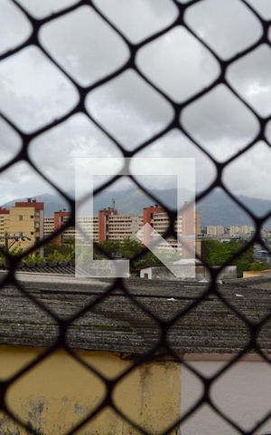 Casa de condomínio à venda com 200m², 3 quartos e 4 vagas Casa de condomínio à venda com 200m², 3 quartos e 4 vagasVista da Suíte 2