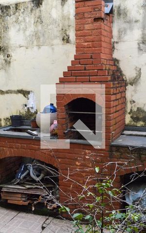 Casa de condomínio à venda com 200m², 3 quartos e 4 vagas Casa de condomínio à venda com 200m², 3 quartos e 4 vagasChurrasqueira