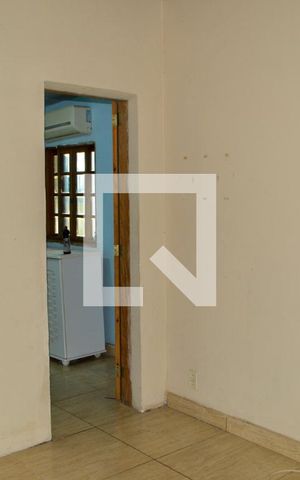 Casa de condomínio à venda com 200m², 3 quartos e 4 vagas Casa de condomínio à venda com 200m², 3 quartos e 4 vagasQuarto 2