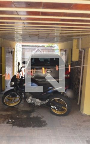 Casa de condomínio à venda com 200m², 3 quartos e 4 vagas Casa de condomínio à venda com 200m², 3 quartos e 4 vagasGaragem