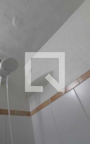 Casa à venda com 120m², 2 quartos e 2 vagasChuveiro banheiro da suíte 1