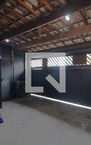Casa à venda com 120m², 2 quartos e 2 vagasGaragem