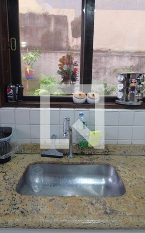 Casa à venda com 120m², 2 quartos e 2 vagasPia da cozinha