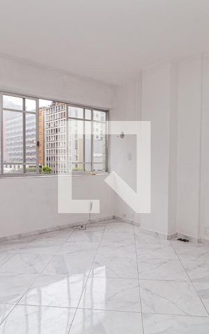 Apartamento à venda com 90m², 2 quartos e sem vaga Apartamento à venda com 90m², 2 quartos e sem vagaSala