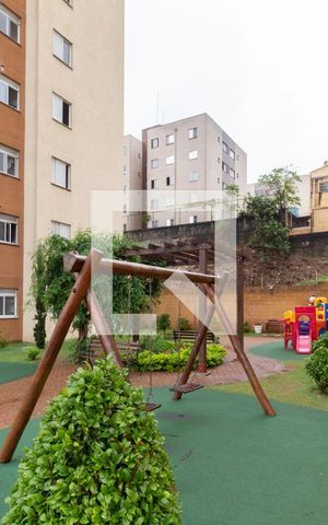 Apartamento à venda com 48m², 2 quartos e 1 vaga Apartamento à venda com 48m², 2 quartos e 1 vagaÁrea comum - Playground