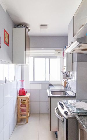 Apartamento à venda com 48m², 2 quartos e 1 vagaCozinha e área de serviço