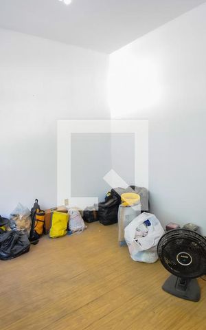 Casa à venda com 185m², 4 quartos e 3 vagas Casa à venda com 185m², 4 quartos e 3 vagasQuarto 2