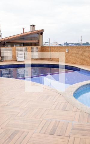 Apartamento à venda com 81m², 3 quartos e 2 vagasPiscina