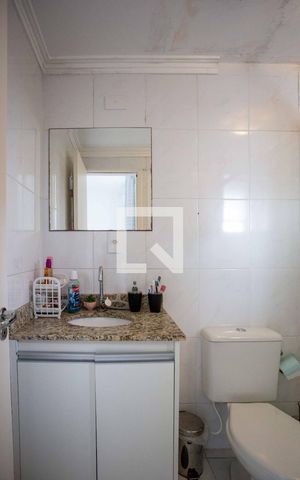 Apartamento à venda com 81m², 3 quartos e 2 vagasBanheiro da Suíte
