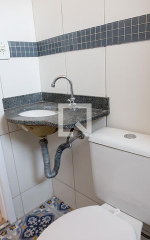 Casa de condomínio à venda com 70m², 2 quartos e 1 vaga Casa de condomínio à venda com 70m², 2 quartos e 1 vagaBanheiro