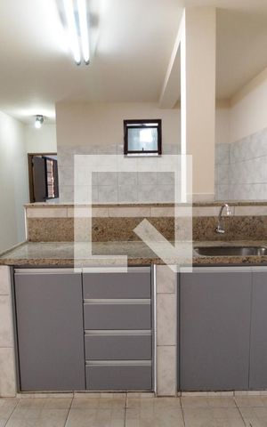 Casa para alugar com 300m², 4 quartos e 10 vagasCozinha
