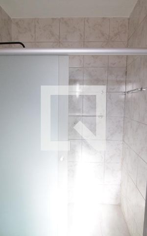 Casa para alugar com 300m², 4 quartos e 10 vagasBanheiro Social