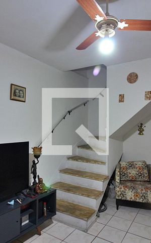 Casa à venda com 98m², 2 quartos e 1 vagaSala 