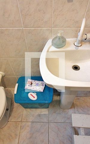 Casa à venda com 98m², 2 quartos e 1 vagaBanheiro Social
