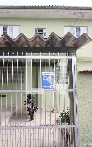 Casa à venda com 167m², 2 quartos e 1 vagaFachada 