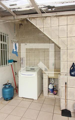 Casa à venda com 167m², 2 quartos e 1 vagaÁrea de Serviço