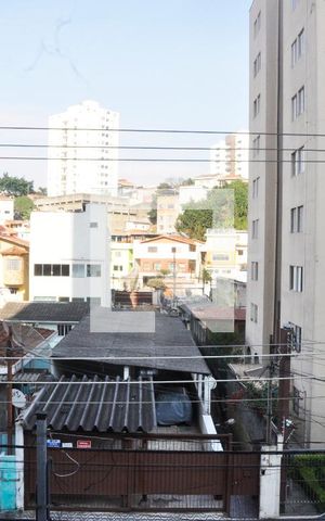 Casa à venda com 173m², 3 quartos e 3 vagas Casa à venda com 173m², 3 quartos e 3 vagasVaranda do Quarto 01 com Suíte