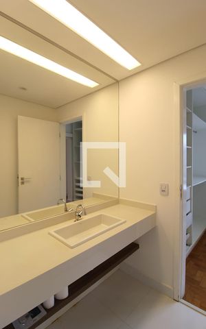 Apartamento para alugar com 90m², 2 quartos e sem vagaBanheiro da Suíte