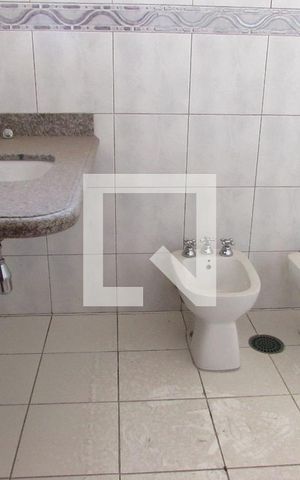 Apartamento para alugar com 254m², 4 quartos e 4 vagasBanheiro da Suíte 2